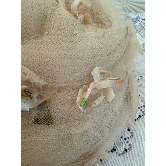 Vintage 40\'s Net/Tulle/flower Turban Style Hat Beige